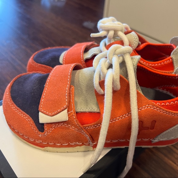 Stylish multicolored suede sneaker - Picture 2 of 8